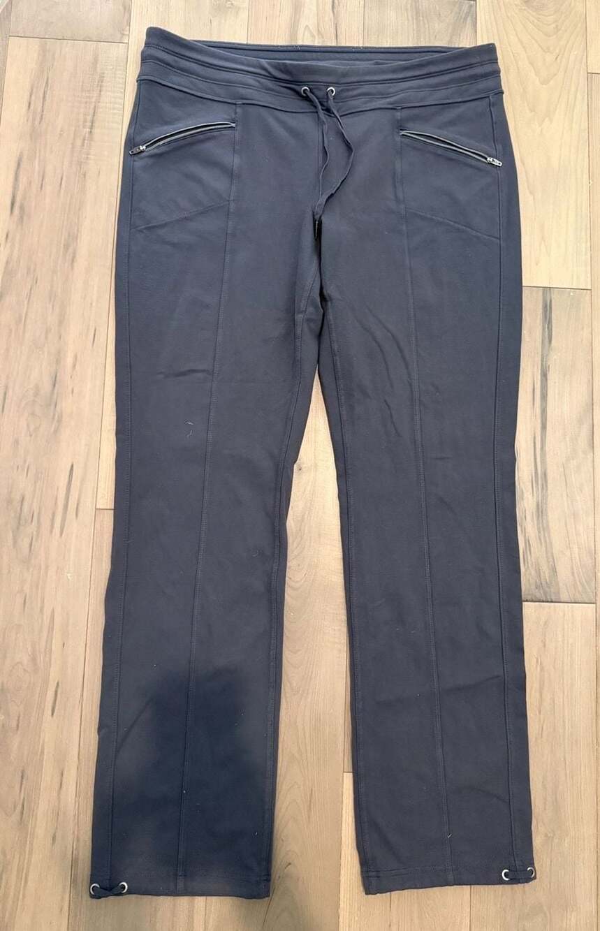Athleta High Rise Straight Leg Pintuck Travel Pants with Zipper Pockets